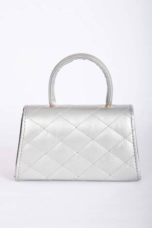 Kapitone Kapaklı El & Omuz Çantası Gümüş - Thumbnail