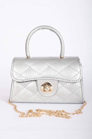 Kapitone Kapaklı El & Omuz Çantası Gümüş - Thumbnail