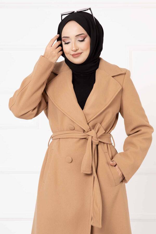 Azm - Kaplama Düğmeli Kaşe Kaban Camel (1) Azm - Kaplama Düğmeli Kaşe Kaban Camel (1)