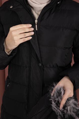 Kapüşonu Kürklü Fermuarlı Şişme Mont Siyah - Thumbnail