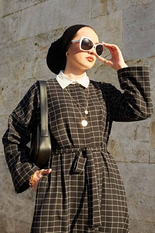 Kareli Boydan Gizli Düğmeli Elbise 100MD10261 Siyah - Thumbnail