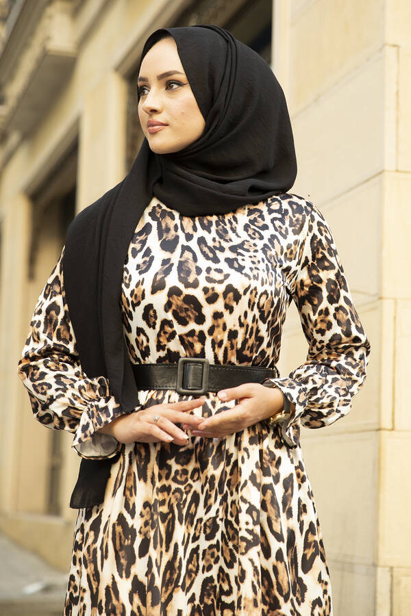 Modansena - Kemerli Leopar Saten Tesettür Elbise 66601-1 Leopar (1)