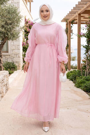 Kolları Fırfırlı Kuşaklı Tesettür Elbise Pembe
