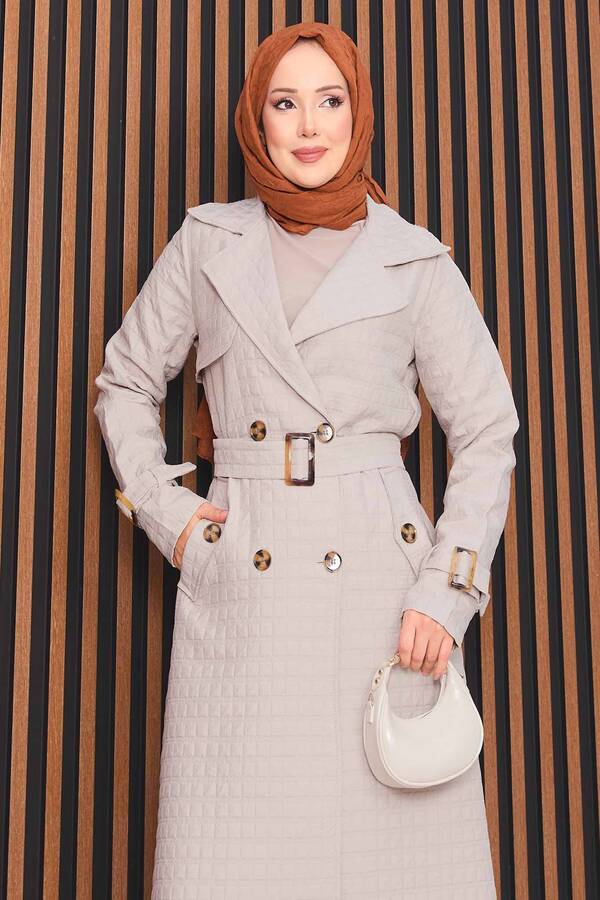 MD - Kruvaze Yaka Kemerli Tesettür Kapitone Trençkot Taş (1)
