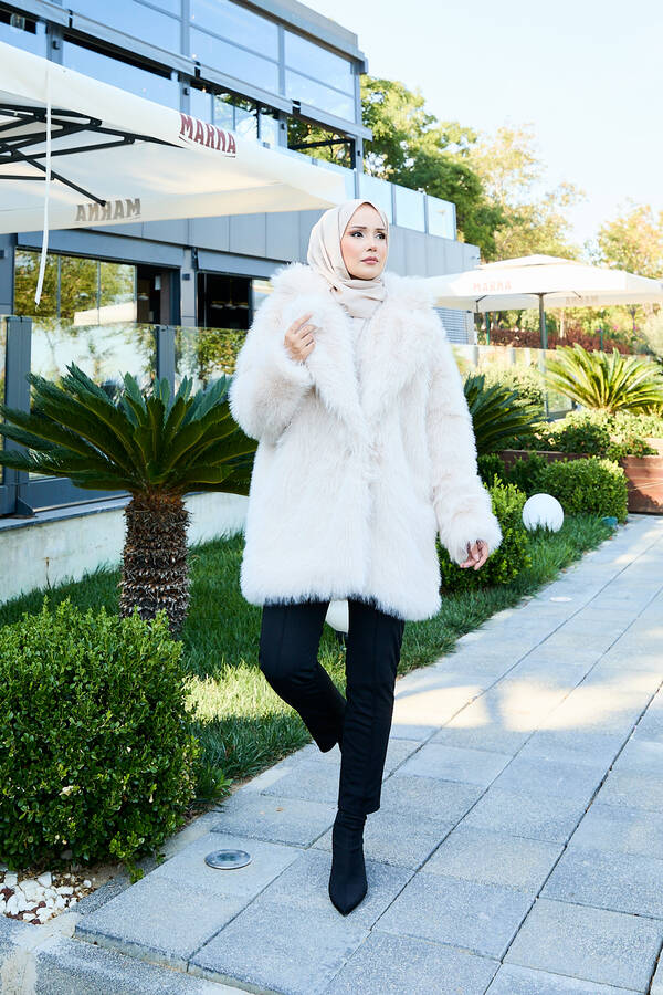 Kruvaze Yaka Kürk Kaban Ekru Kruvaze Yaka Kürk Kaban Ekru