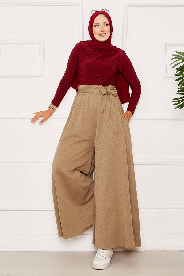 Kuşak Detaylı Jakar Etek Pantolon Camel