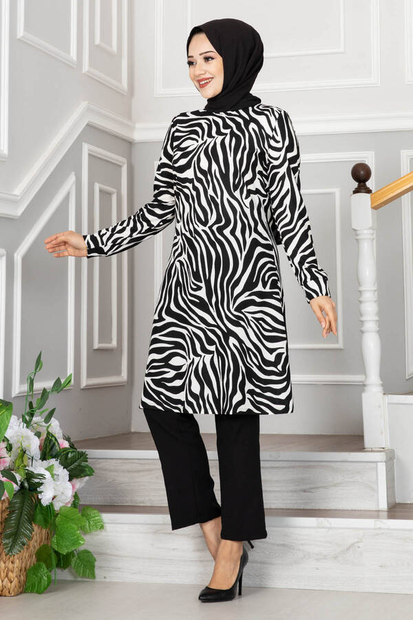 Zebra Desenli Tesettür Tunik Beyaz