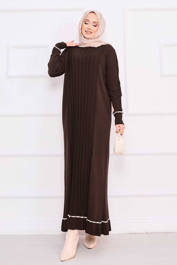 Frx - Manşeti Ve Eteği Taş İşlemeli Tesettür Triko Elbise Kahve
