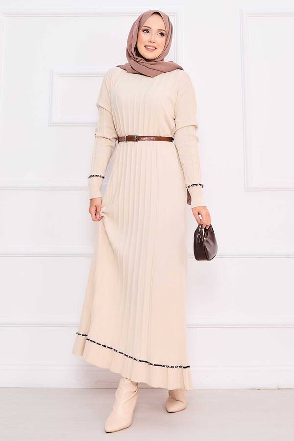 Frx - Manşeti Ve Eteği Taş İşlemeli Tesettür Triko Elbise Krem