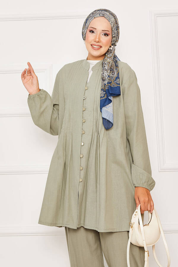 Htn - Nervür Detaylı Brit Düğmeli İkili Takım Çağla Yeşili (1) Htn - Nervür Detaylı Brit Düğmeli İkili Takım Çağla Yeşili (1)