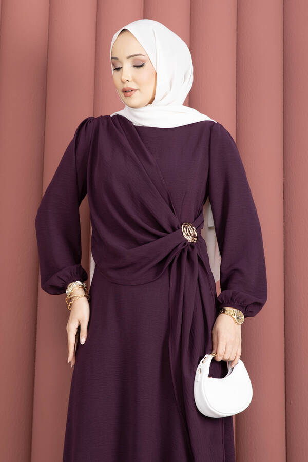 Znk - Omuzdan Allerli Yandan Bağlamalı Tesettür Elbise Mürdüm (1)