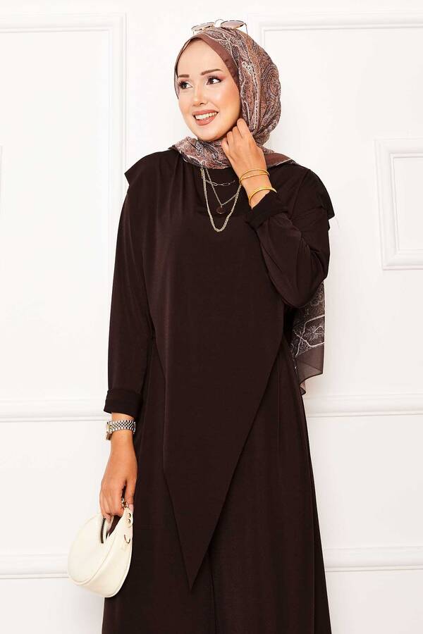 Özk - Önü Asimetrik Detaylı Sandy İkili Takım Kahve (1) Özk - Önü Asimetrik Detaylı Sandy İkili Takım Kahve (1)