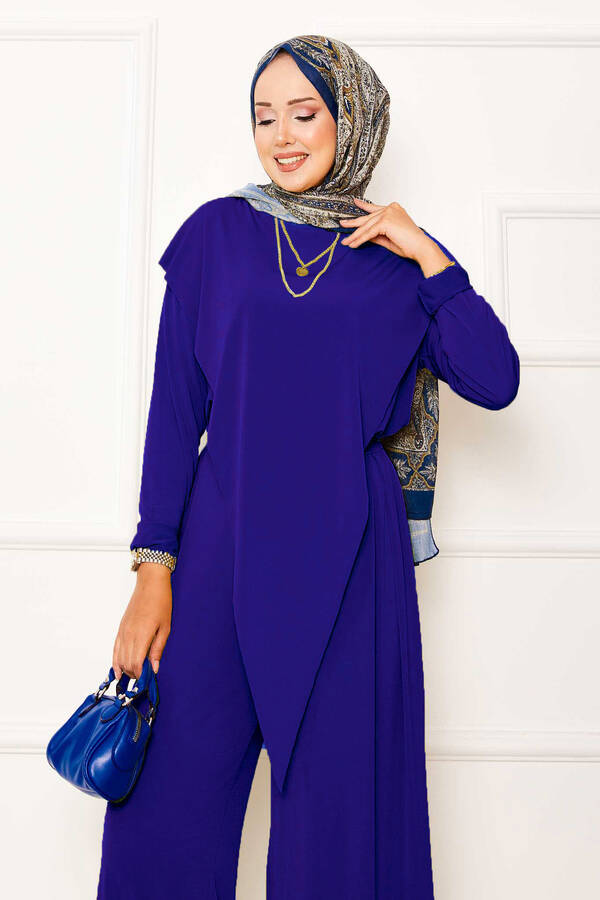 Özk - Önü Asimetrik Detaylı Sandy İkili Takım Saks (1) Özk - Önü Asimetrik Detaylı Sandy İkili Takım Saks (1)