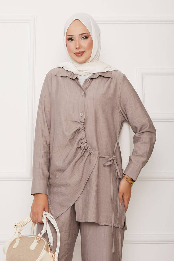 MD - Önü Büzgülü Yandan Bağlamalı İkili Takım Vizon (1) MD - Önü Büzgülü Yandan Bağlamalı İkili Takım Vizon (1)