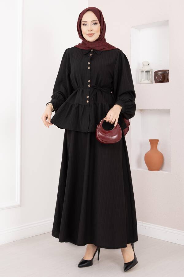 Önü Düğme Detaylı Etekli İkili Takım Siyah