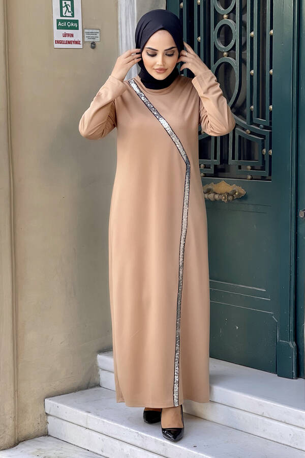 Önü Pul Payetli Tesettür Abiye Elbise 100MD-10410 Latte
