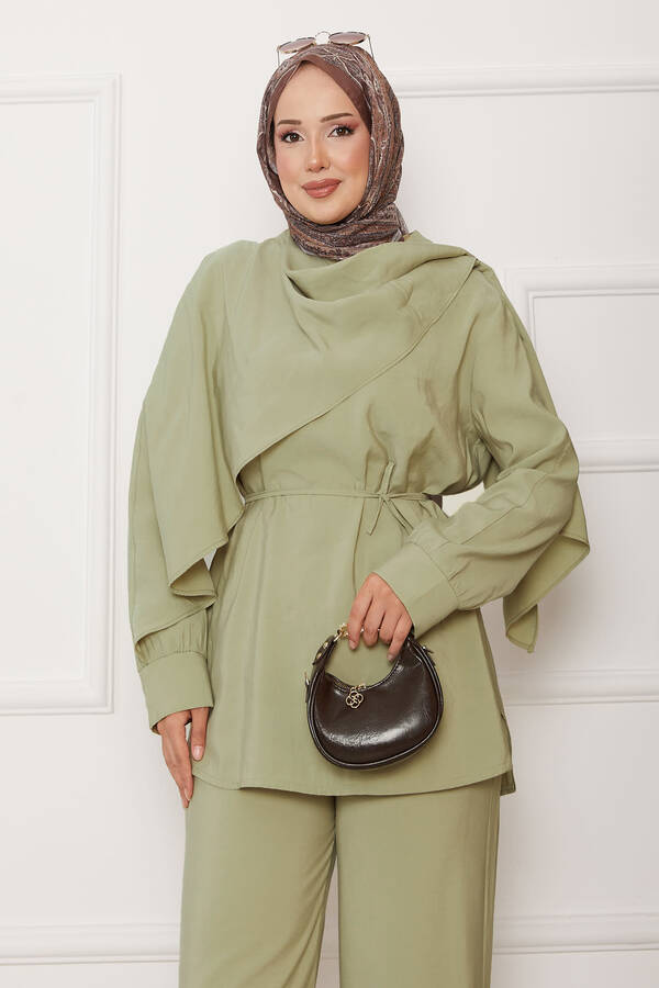 Sym - Pelerinli Modal İkili Takım Yağ Yeşil (1) Sym - Pelerinli Modal İkili Takım Yağ Yeşil (1)