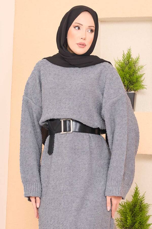 RAF - Pıtırcık Dokulu Oversize Tesettür Elbise Gri (1) RAF - Pıtırcık Dokulu Oversize Tesettür Elbise Gri (1)