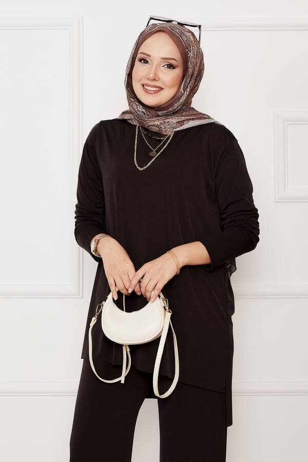 Özk - Salaş Rahat Kalıp İkili Sandy Takım Acı Kahve (1) Özk - Salaş Rahat Kalıp İkili Sandy Takım Acı Kahve (1)