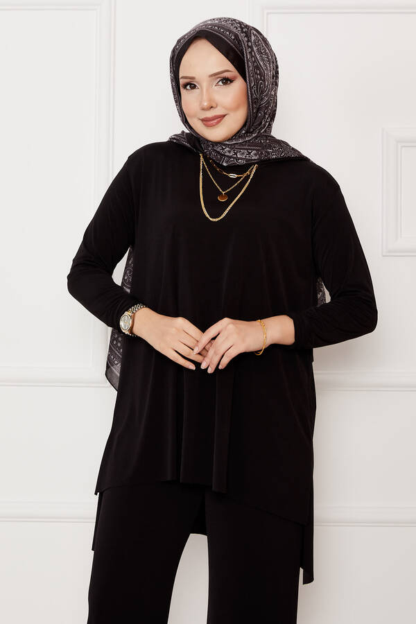 Özk - Salaş Rahat Kalıp İkili Sandy Takım Siyah (1) Özk - Salaş Rahat Kalıp İkili Sandy Takım Siyah (1)