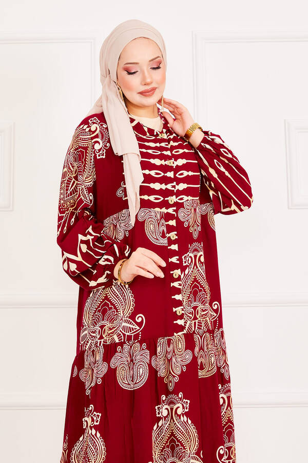 Zmr - Şal Desen Yarım Düğmeli Tesettür Elbise Bordo (1) Zmr - Şal Desen Yarım Düğmeli Tesettür Elbise Bordo (1)
