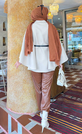 Seyyar Kemerli Düğme Detaylı Tesettür Kaşe Panço Bej - Thumbnail