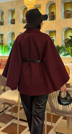 Seyyar Kemerli Düğme Detaylı Tesettür Kaşe Panço Bordo - Thumbnail