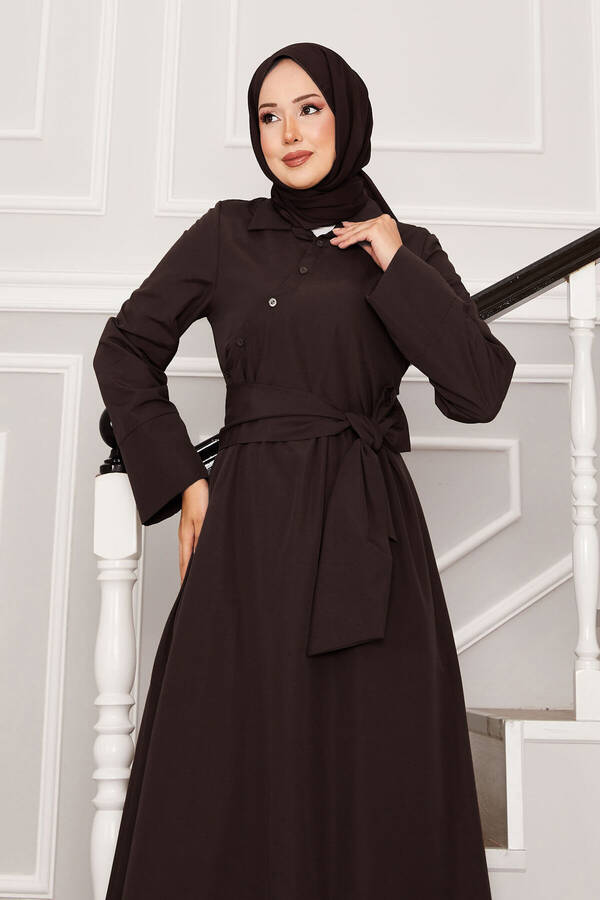 Efl - Seyyar Kuşaklı Gömlek Yakalı Elbise Acı Kahve (1) Efl - Seyyar Kuşaklı Gömlek Yakalı Elbise Acı Kahve (1)