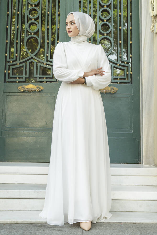 Şifon Beli Kuşaklı Abiye Elbise Beyaz