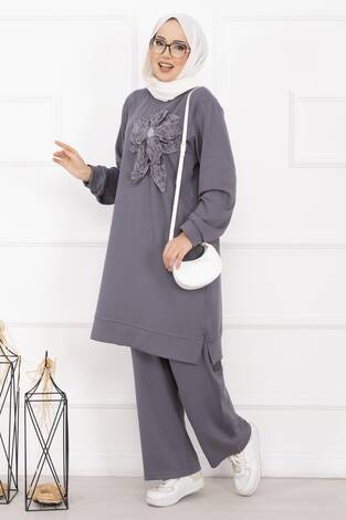 Taş İşlemeli Kabartma Çiçekli Tesettür Takım Gri - Thumbnail
