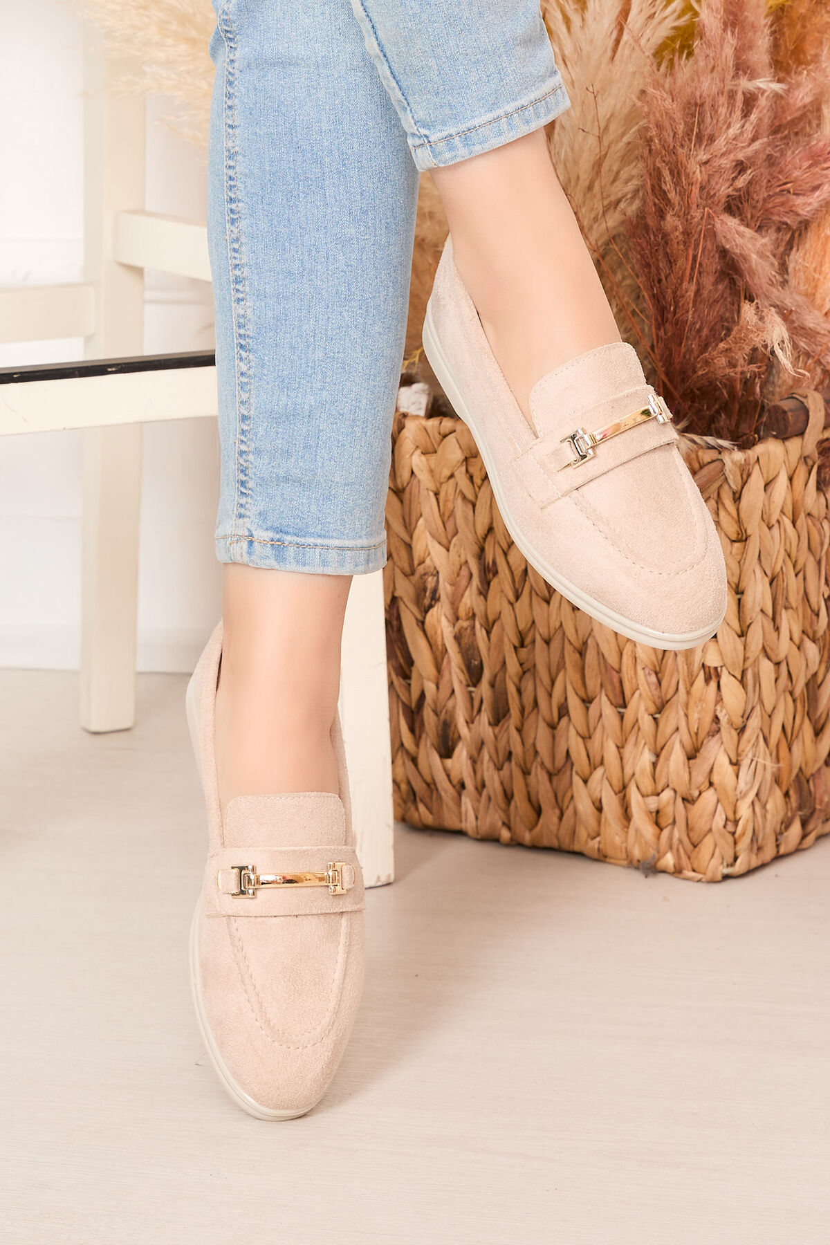 Tokalı Süet Loafer Ayakkabı Bej Tokalı Süet Loafer Ayakkabı Bej