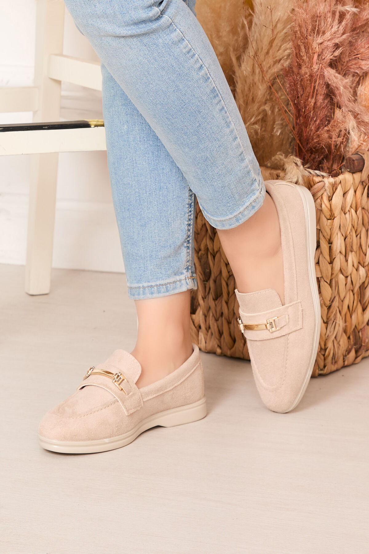 Tokalı Süet Loafer Ayakkabı Bej Tokalı Süet Loafer Ayakkabı Bej
