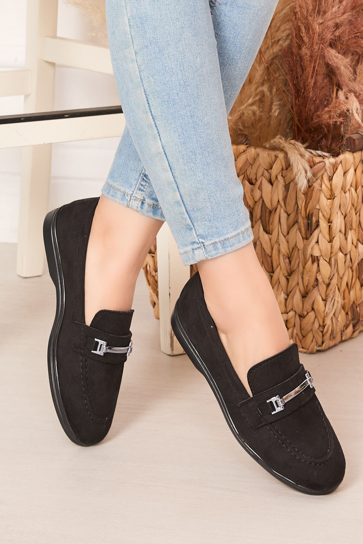 Tokalı Süet Loafer Ayakkabı Siyah Tokalı Süet Loafer Ayakkabı Siyah