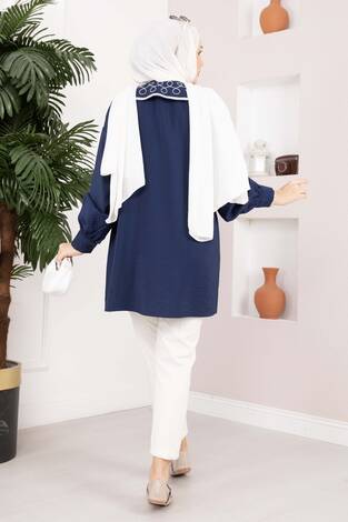 Yaka Nakışlı Tesettür Tunik Lacivert - Thumbnail