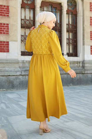 Yakası Fırfırlı Nakışlı Tesettür Elbise 570FS-8526 Hardal - Thumbnail