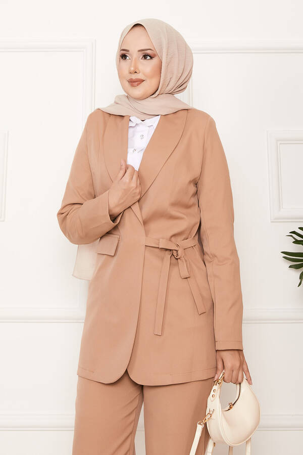 Hp - Yandan Bağlamalı Ceket Takım Vizon (1) Hp - Yandan Bağlamalı Ceket Takım Vizon (1)