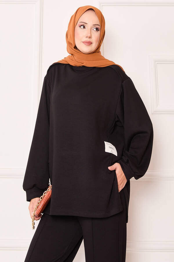 Duf - Yanı Asimetrik Yırtmaçlı Oyşo İkili Takım Siyah (1) Duf - Yanı Asimetrik Yırtmaçlı Oyşo İkili Takım Siyah (1)