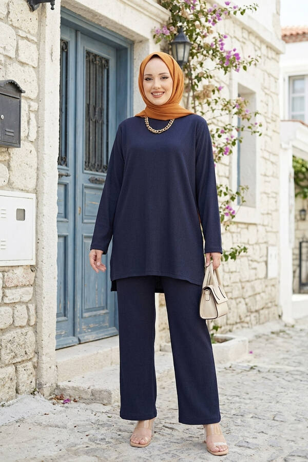 Tkm - Yanları Yırtmaçlı Tunik Pantolon Takım Lacivert