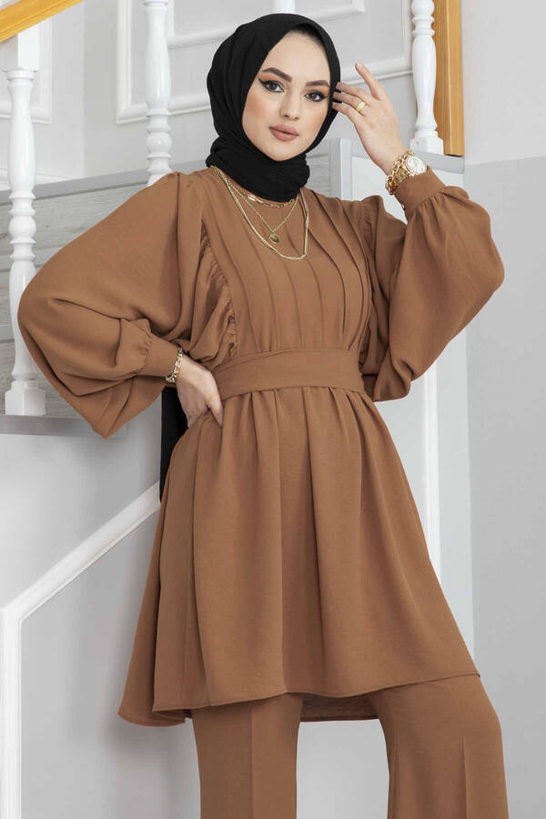 MD - Yarasa Kol Drapeli Tesettür Takım Camel (1)