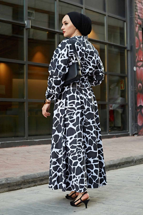 Yarasa Kol Mevlana Tesettür Elbise 540KPS-8000 Siyah Beyaz