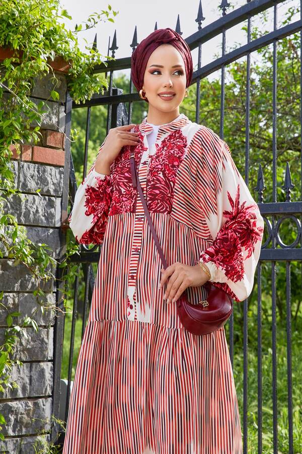 Ums - Yarım Düğme Detaylı Dijital Baskılı Viskon Elbise Bordo (1) Ums - Yarım Düğme Detaylı Dijital Baskılı Viskon Elbise Bordo (1)