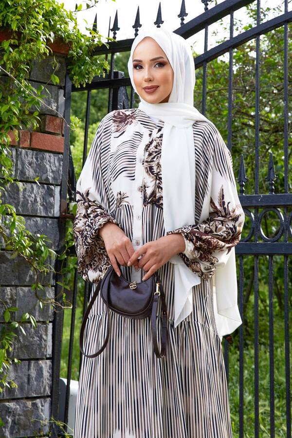 Ums - Yarım Düğme Detaylı Dijital Baskılı Viskon Elbise Kahve (1) Ums - Yarım Düğme Detaylı Dijital Baskılı Viskon Elbise Kahve (1)