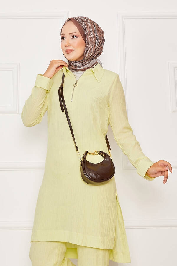 SM - Yarım Fermuar Detaylı İkili Takım Sarı (1) SM - Yarım Fermuar Detaylı İkili Takım Sarı (1)