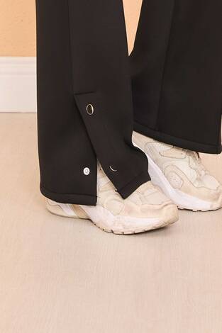 Yırtmaçlı Çıtçıt Detaylı Tesettür İkli Takım Siyah - Thumbnail