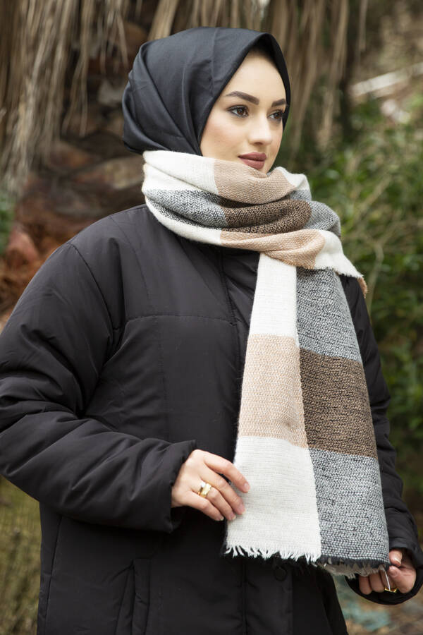 Kareli Model Tesettür Omuz Şal -13
