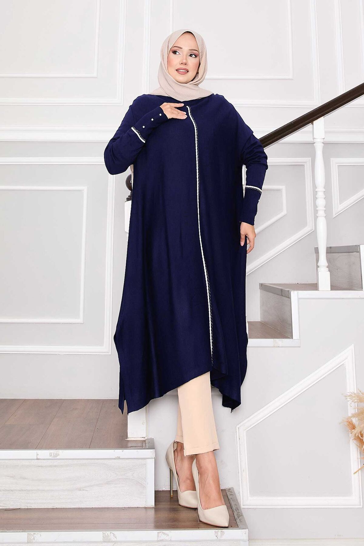 Zarif Sim Şeritli Mevlana Triko Tunik Saks Zarif Sim Şeritli Mevlana Triko Tunik Saks