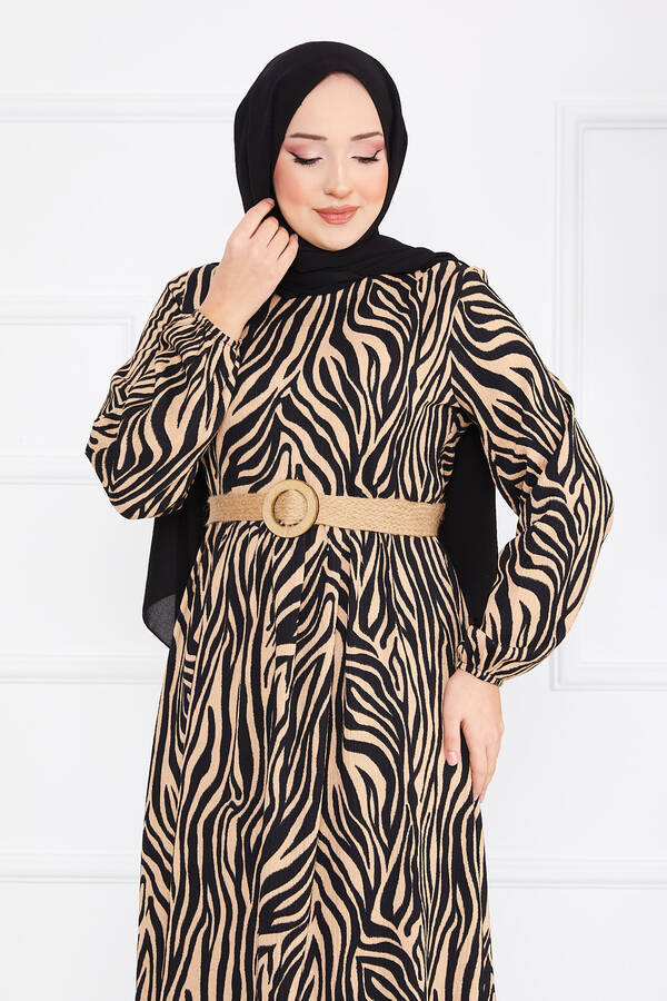Msk - Zebra Desen Kemerli Bürümcük Tesettür Elbise Siyah (1) Msk - Zebra Desen Kemerli Bürümcük Tesettür Elbise Siyah (1)