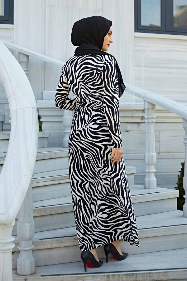 Zebra Desen Kuşaklı Elbise 100MD-1132 Siyah Beyaz