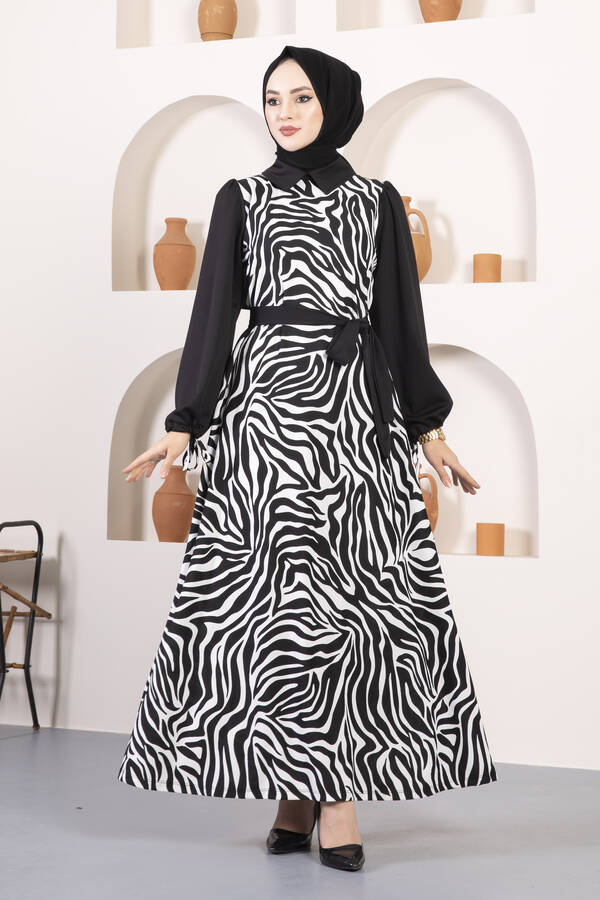 Zebra Desenli Tesettür Elbise Siyah Beyaz