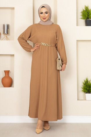Zincir Kemerli Tesettür Elbise Camel - Thumbnail